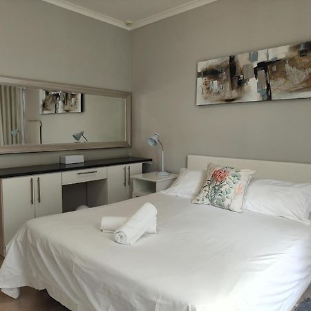 D'Urbanmist Self-Catering Guest House Durbanville Eksteriør billede